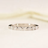 Shared Prong Marquise & Round Band