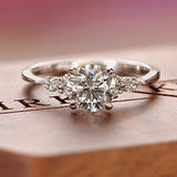 Fleur with Round Cut