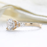 Fleur with Round Cut