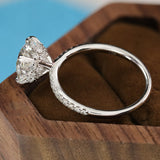 Cosmo with Round Cut in White Gold