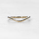 Arched Band in Yellow Gold