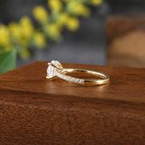 The Olivia with Round Diamond