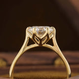 Tulip with Round Diamond