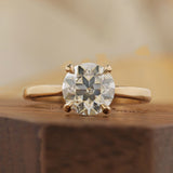 The Evangeline with Round in Yellow Gold