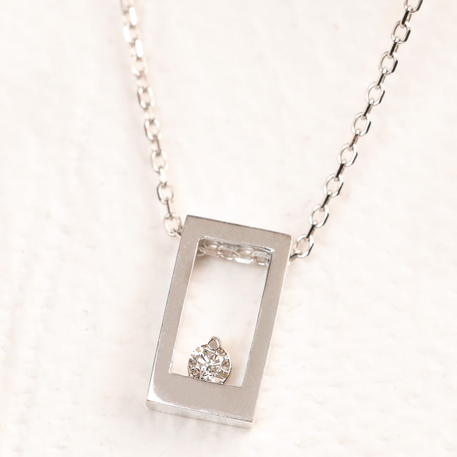 Floating Pearl Necklace in Yellow Gold